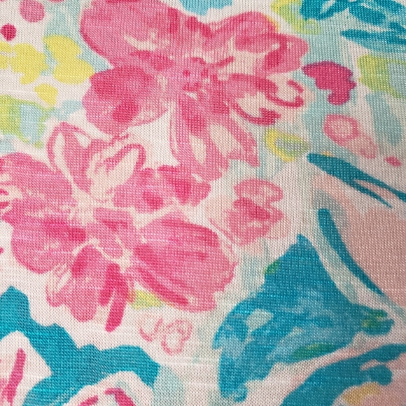 Floral Top - Picture 6 of 8